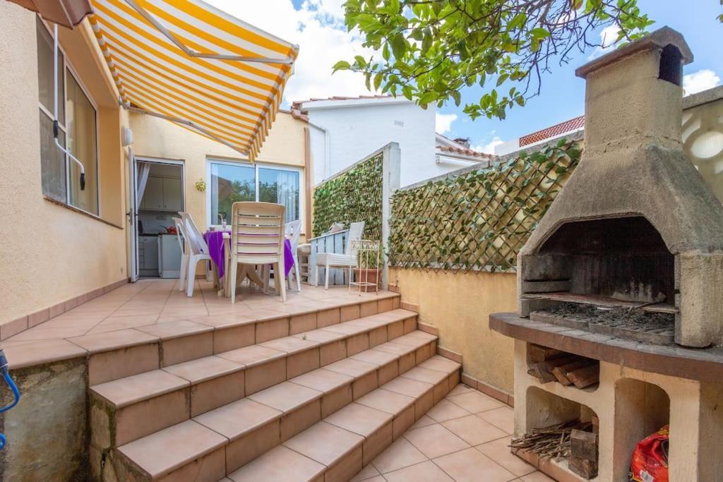 S46-Casa De Vacaciones Climatizada Con Piscina, En El Centro Junto Al Mar, Barbacoa Y Wiifi Эмпуриабрава Экстерьер фото